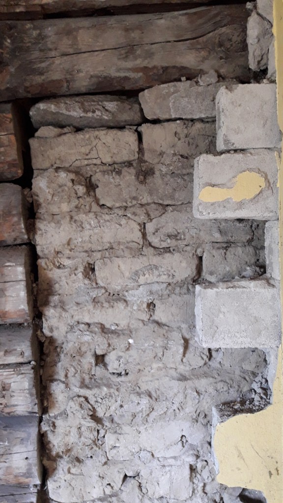 Brannmur med tømmervegg.